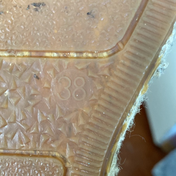 Anthropologie Women's Black and Tan Woven Sandals size 38 size 7.5 - Picture 7 of 7